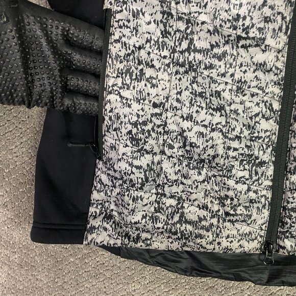 LL Bean Puffer Vest Women's XLP Petite Gray Camo Primaloft Packaway Packable - Picture 3 of 12